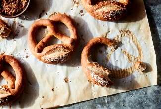 Rye Pretzels with Cheesy Beer Sauce